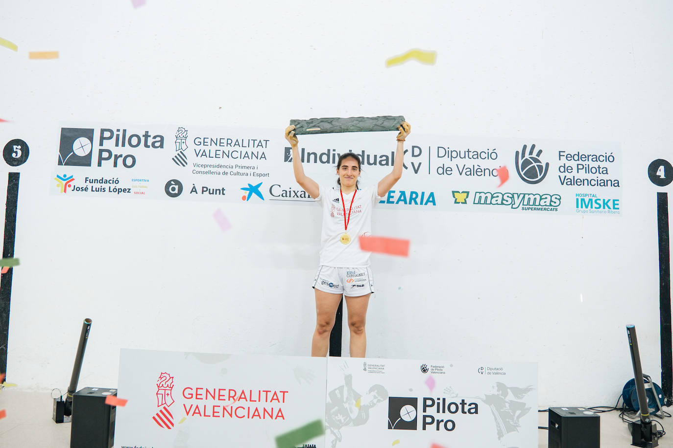 Fotos de Victoria, campeona del Individual femenino de pilota valenciana