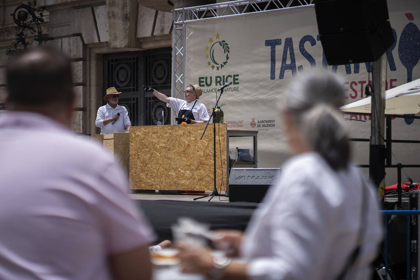 Fotos del festival Tastarros en la plaza del Ayuntamiento de Valencia