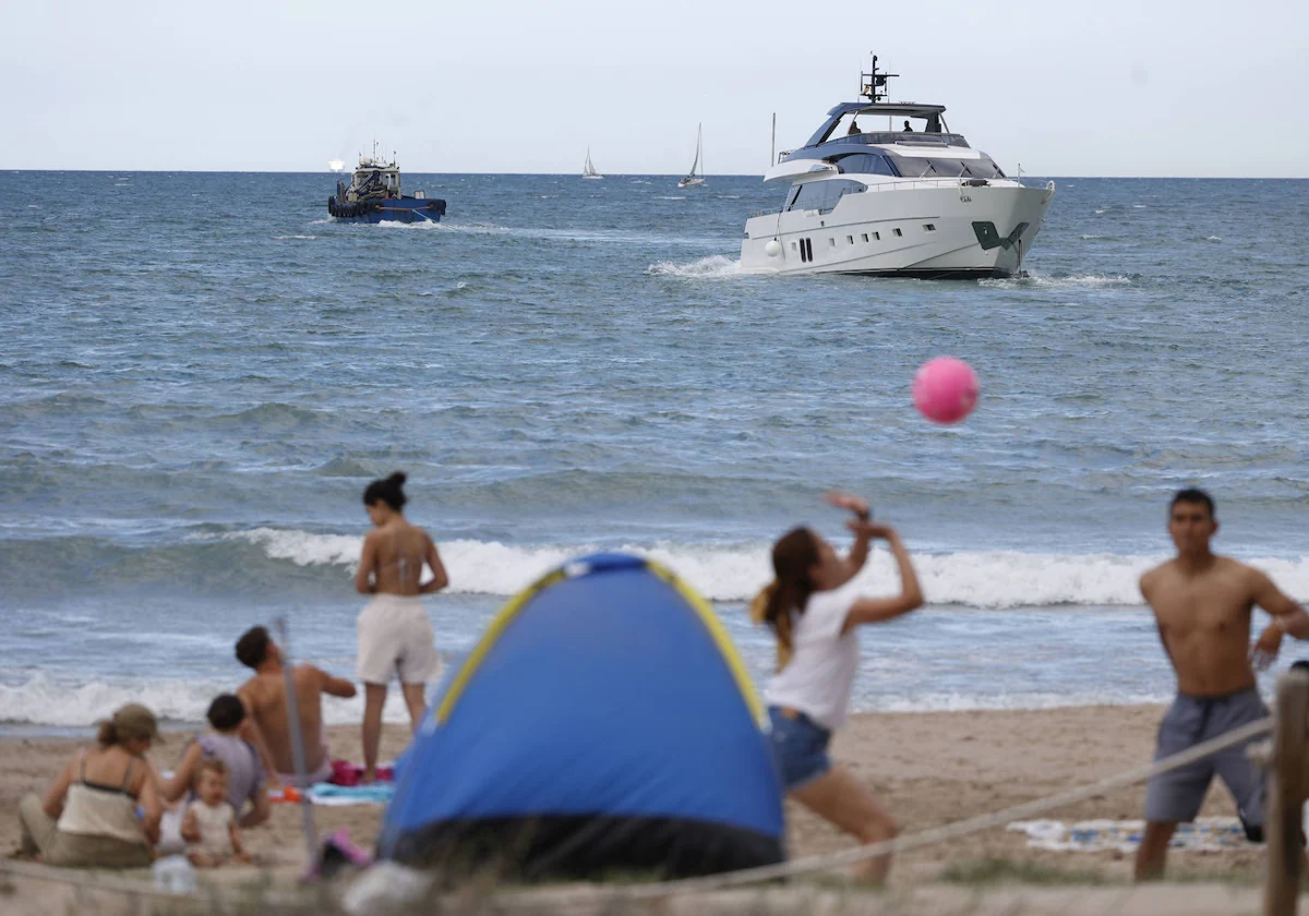 El yate de Pinedo seguirá atracado hasta que Costas evalúe el importe de los daños a pagar por el dueño