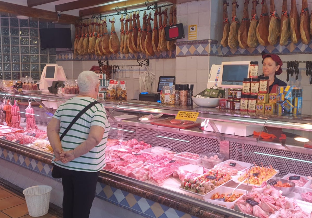 Imagen principal - La carnicería del Perelló que se convierte también en gastrobar