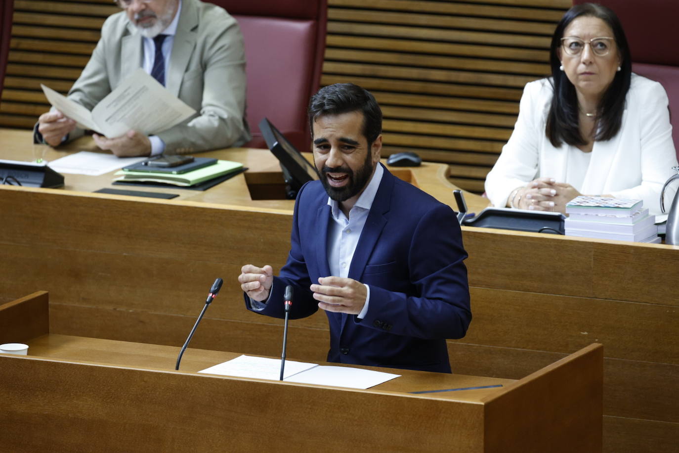 La sesión de control a Mazón en Les Corts, en imágenes