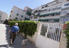 Imagen de archivo de una calle del Barri de Carolines.