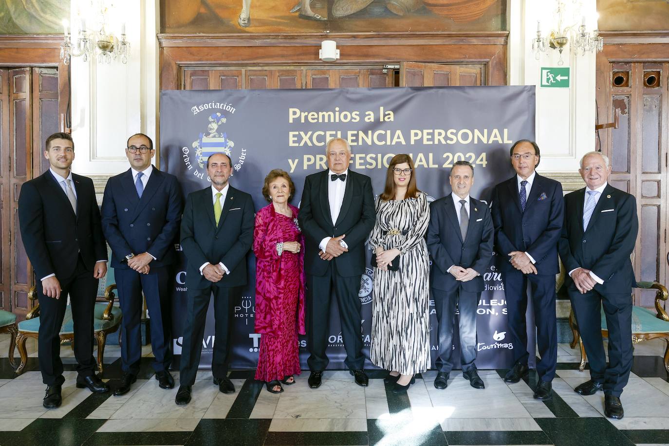 Vicente Ruiz 'El Soro', Enrique Gastaldi, Mónica Duart, José Luis Gorriz, Carmen Pérez, José Luis Nogues, Luis Pla y Julián García Antón fueron los galardonados por la Orden del Querer Saber.