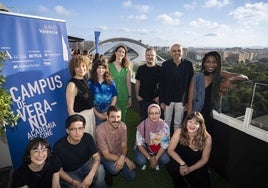 Los jóvenes directores que participan en el tercer Campus de Verano impulsado por Netflix y la Academia de Cine en Valencia.