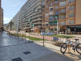 Ultiman las obras en la calle Caminàs.