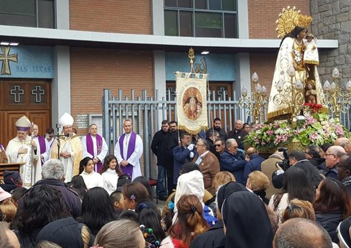 Imagen secundaria 1 - Visitas de la Virgen de los Desamparados a Madrid (2018) e Ibiza (2023).