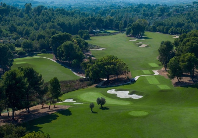 Instalaciones del campo de golf de El Bosque, en Godelleta.