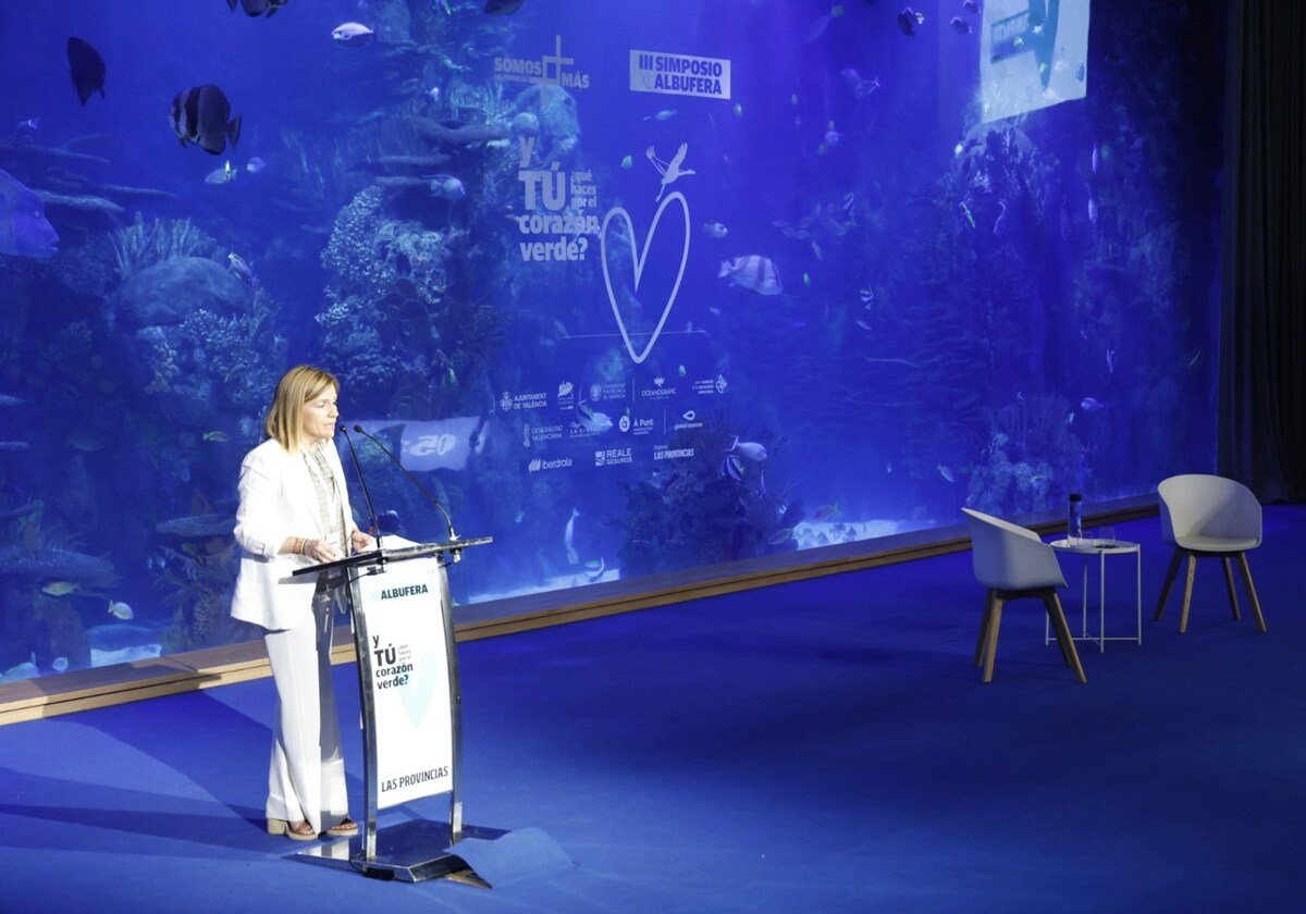 Pilar Bernabé: «Tenemos la obligación real de cuidar la Albufera contra el cambio climático»