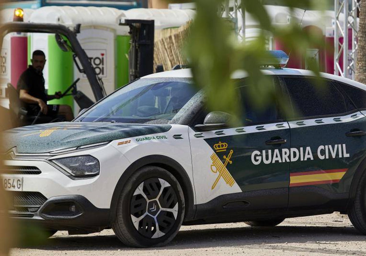 Un coche de la Guardia Civil de Cullera en una imagen de archivo.