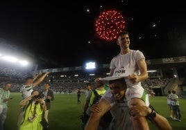 Celebración durante el ascenso del Córdoba.