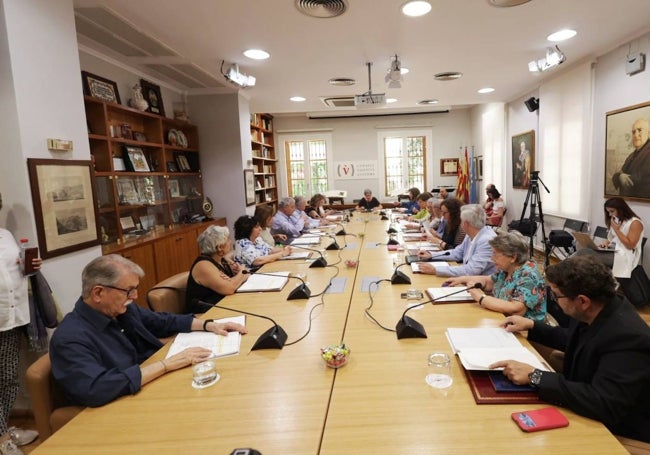 Pleno del Consell Valencià de Cultura antes de que los cinco consejeros lo abandonaran.