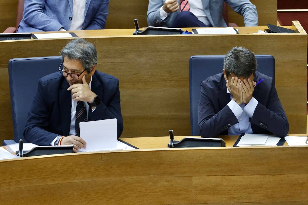 La sesión de control a Mazón en Les Corts, en imágenes