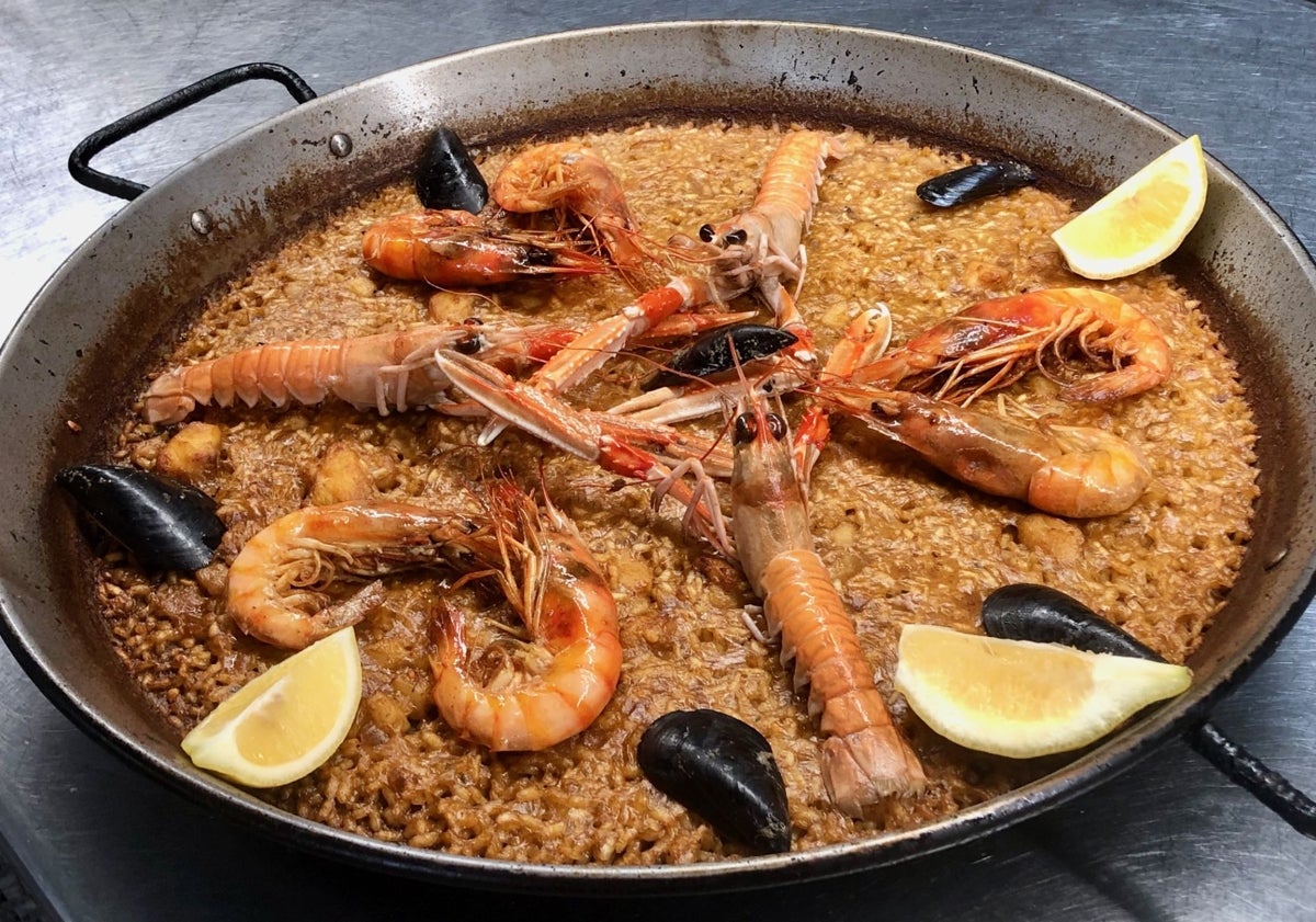 Imagen principal - Noguera, arroces y pescado de lonja a la orilla del mar en Dénia