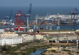 La sede del grupo se ubica en el puerto de Valencia.