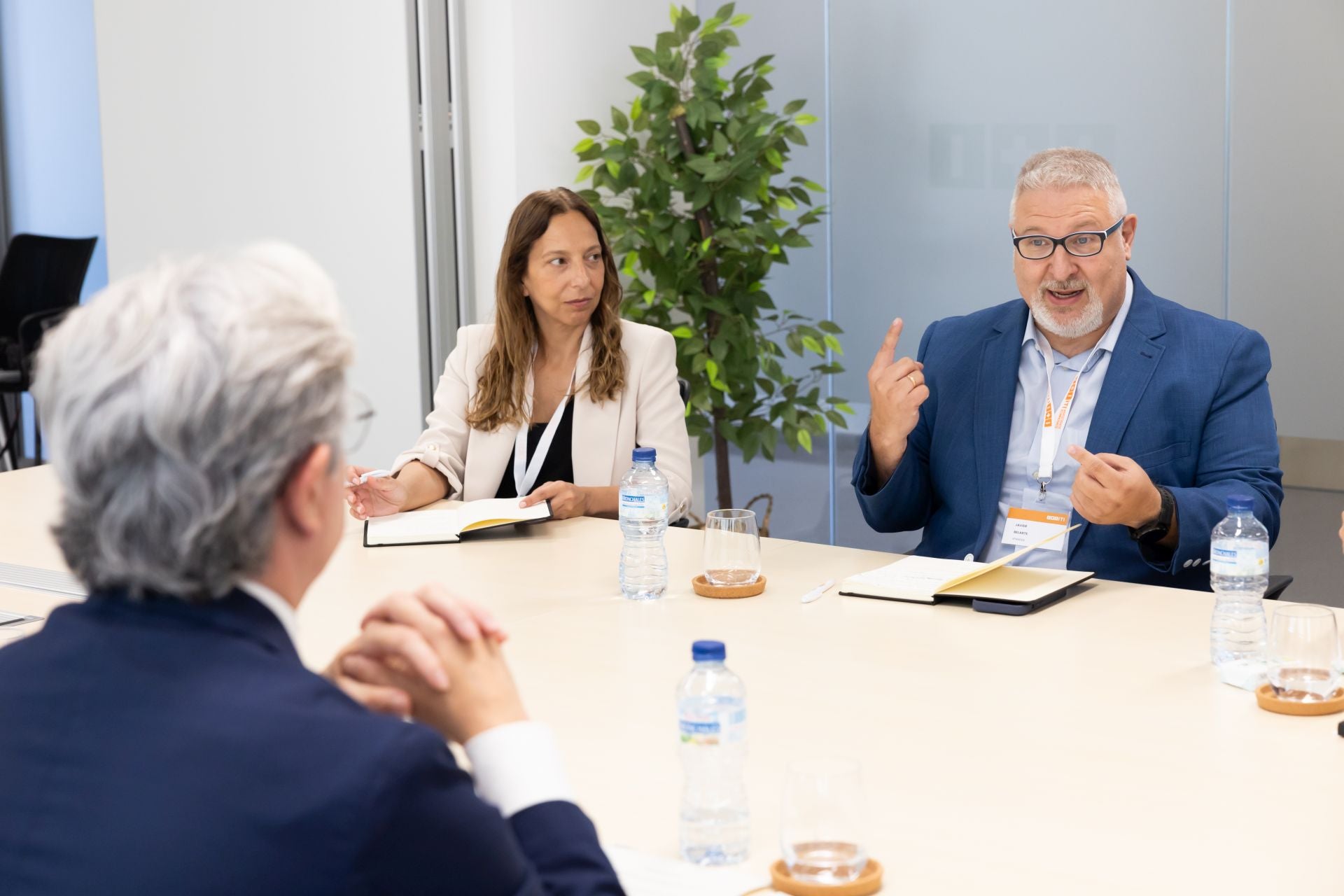 Encuentro de ITI sobre el sector de la salud, la industria y las TIC en la Comunitat