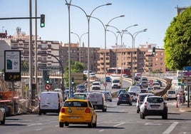 Tráfico en el paso elevado de la Giorgeta.