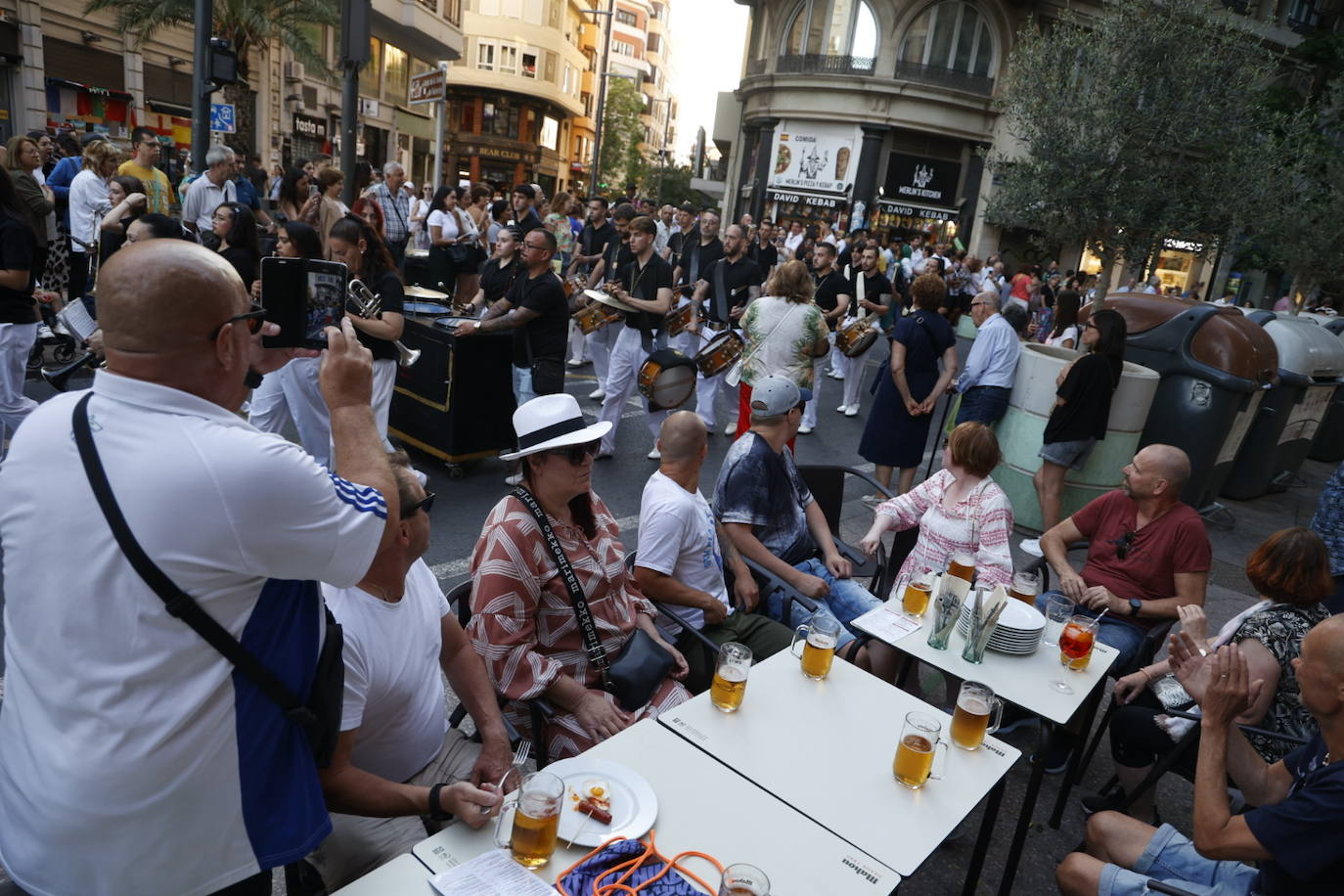 Espectacular inicio de la Feria de Julio: Entrada de Bandas y espectáculo piromusical