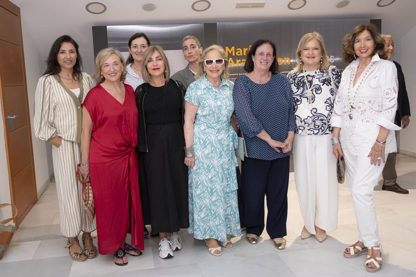 Alicia Ventura, Olga Adelantado (detrás), Gertrud Gómez, Rebeca Plana (detrás), María José Navarro, Pilar Tébar, Carmen de Rosa y Pepa Martínez.