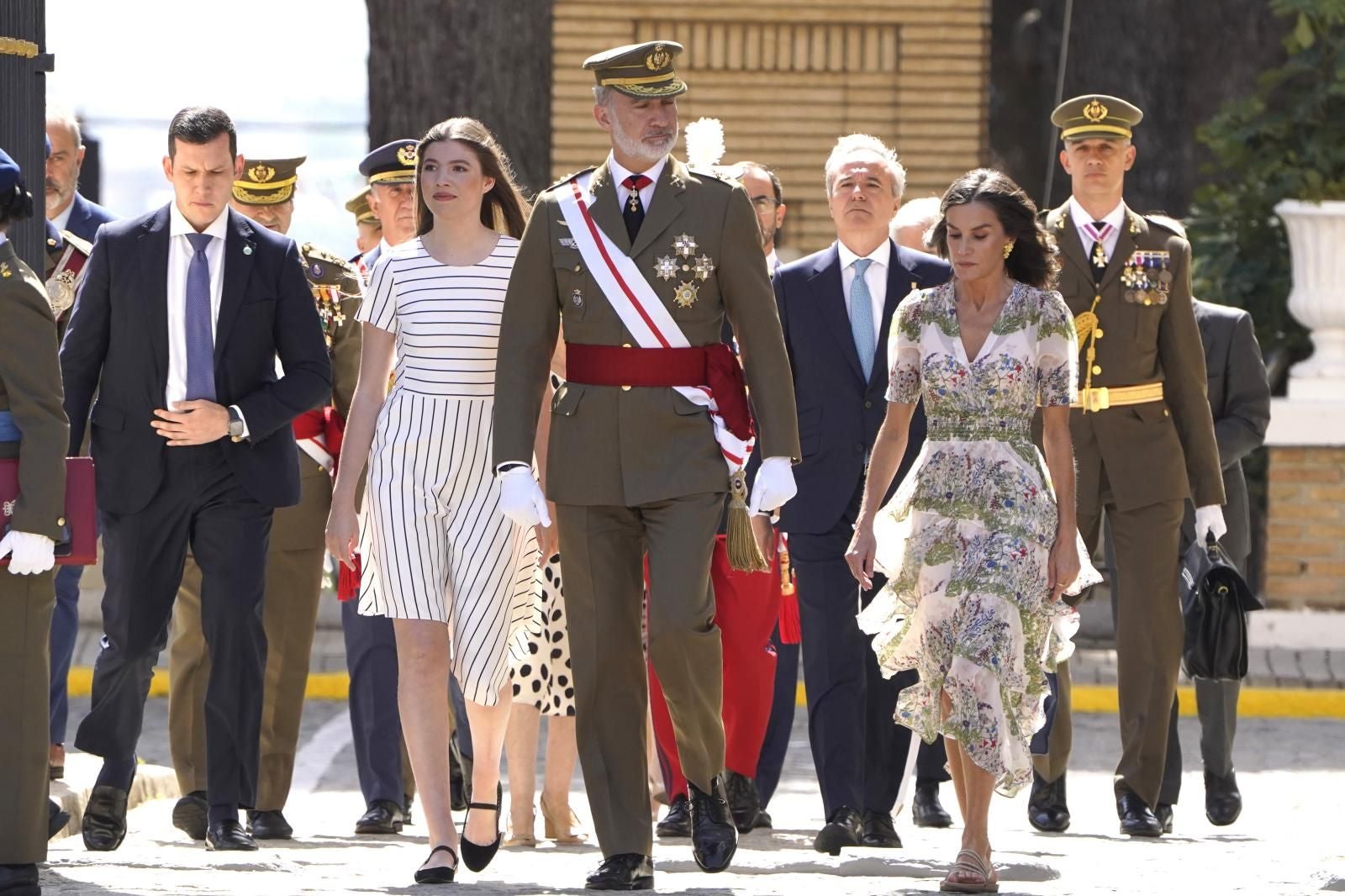 La reina Letizia estrena un vestido comprado en 2020