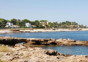 Cinco calas recónditas para bañarse en la Comunitat