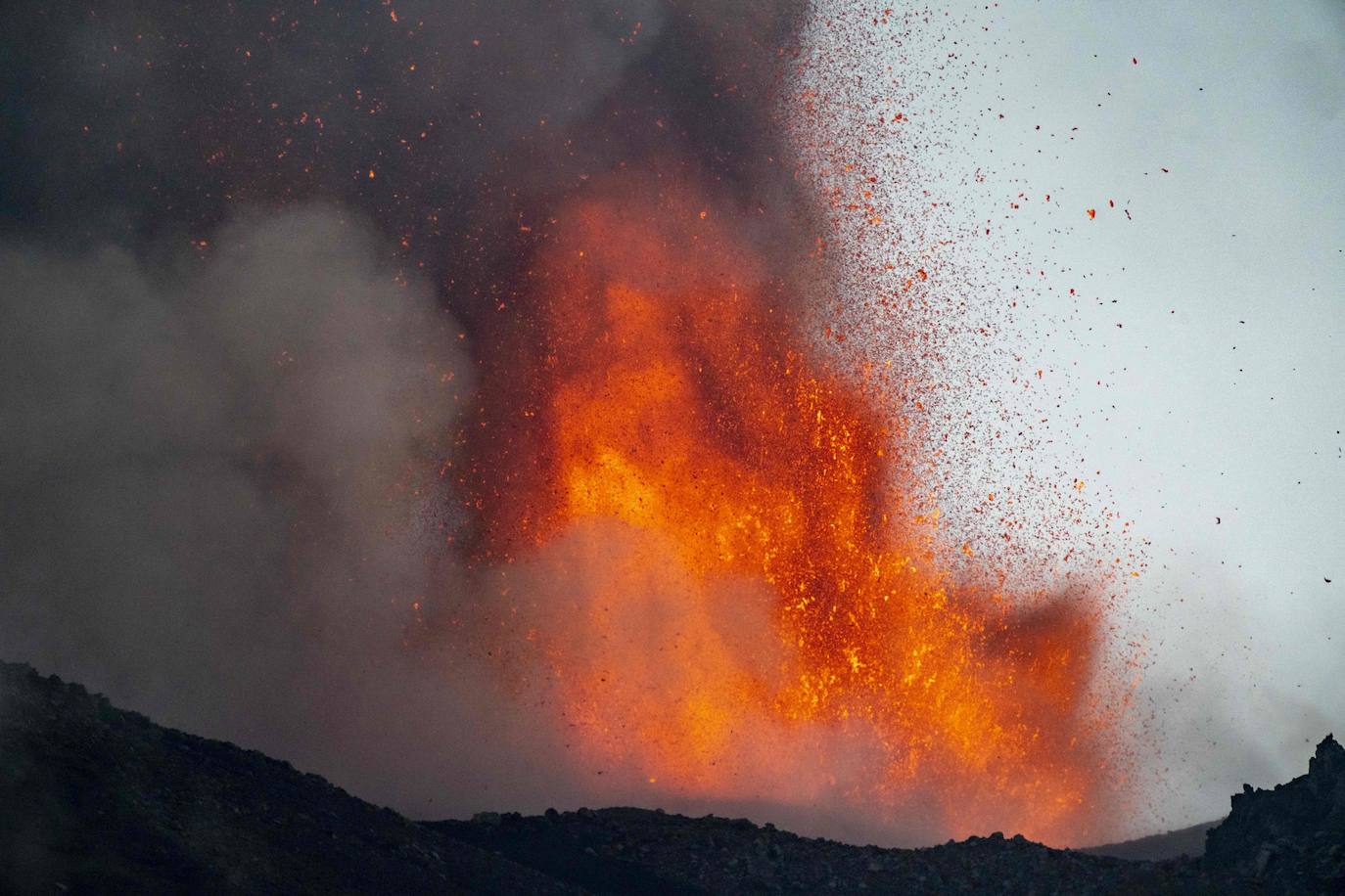 El Etna vuelve a &#039;rugir&#039; con fuerza en Italia