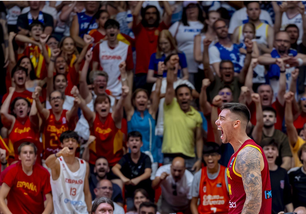 Willy Hernangómez celebra una canasta ante una Fonteta enloquecida.