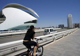 Puente de Monteolivete desde donde se dispararán este sábado y el siguiente espectáculos pirotécnicos.