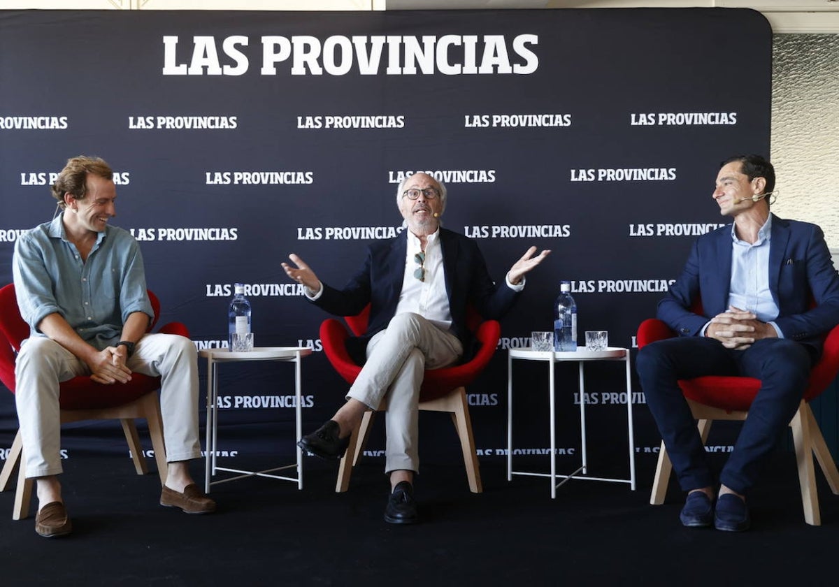 Romás, José Luis Benlloch y Ureña en el Aula LAS PROVINCIAS de hoy.