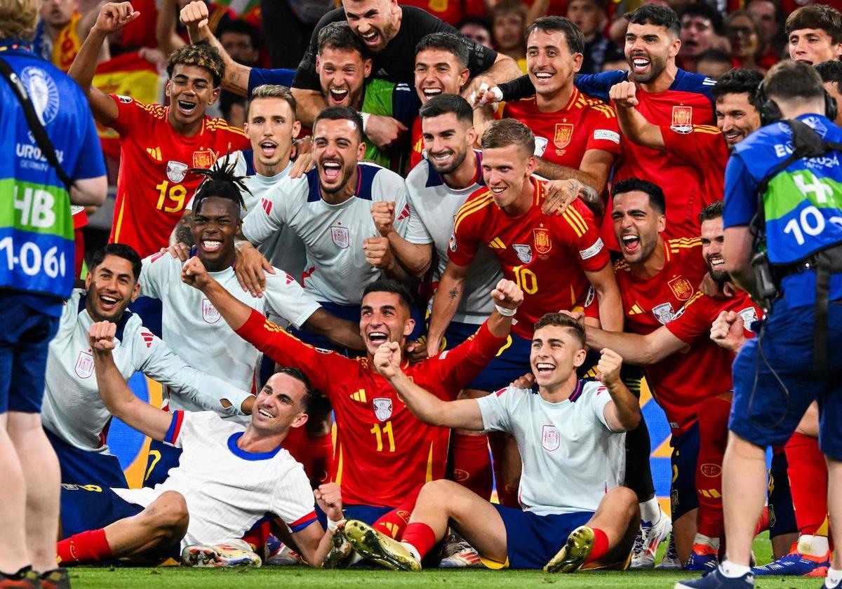 Celebración de los jugadores de la selección española.