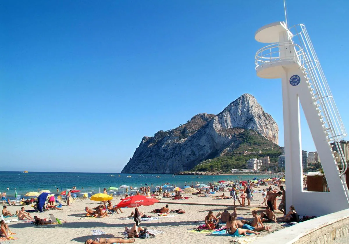 Este es el aspecto actual de las playas de Xàbia, Dénia y Calpe, incluida la información sobre el clima y las banderas.