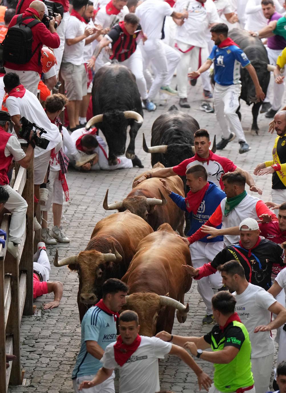 Las mejores imágenes del quinto encierro de San Fermín