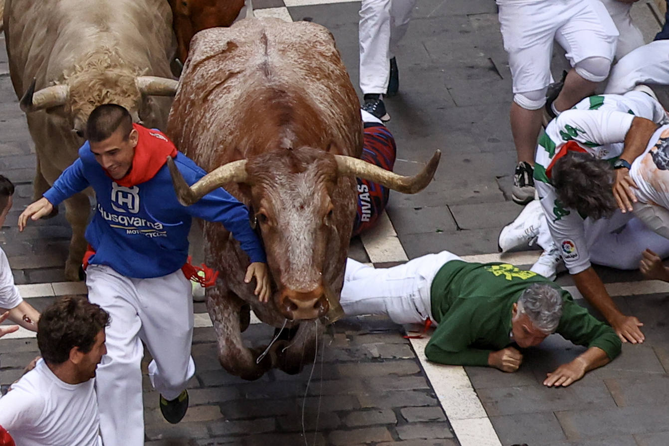 Las mejores imágenes del sexto encierro de San Fermín 2024