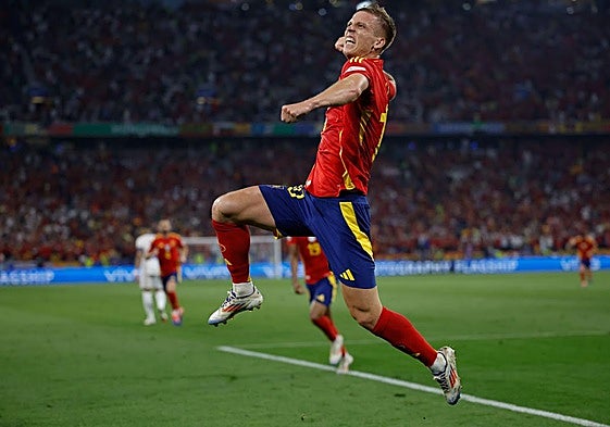 Dani Olmo celebrando su gol ante Francia en semifinales.