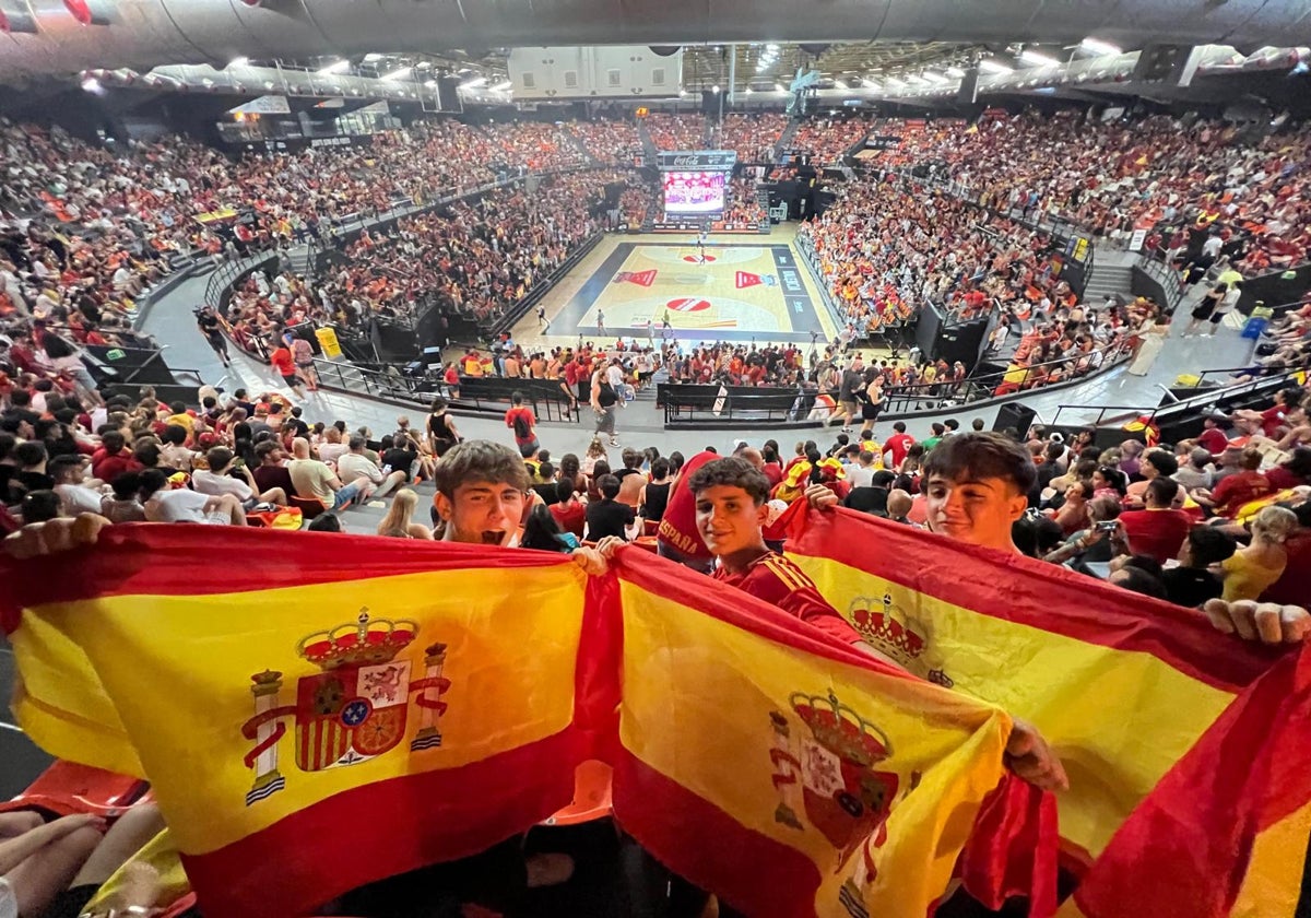 Llenazo en la Fonteta para ver a la Selección en la final de la Eurocopa