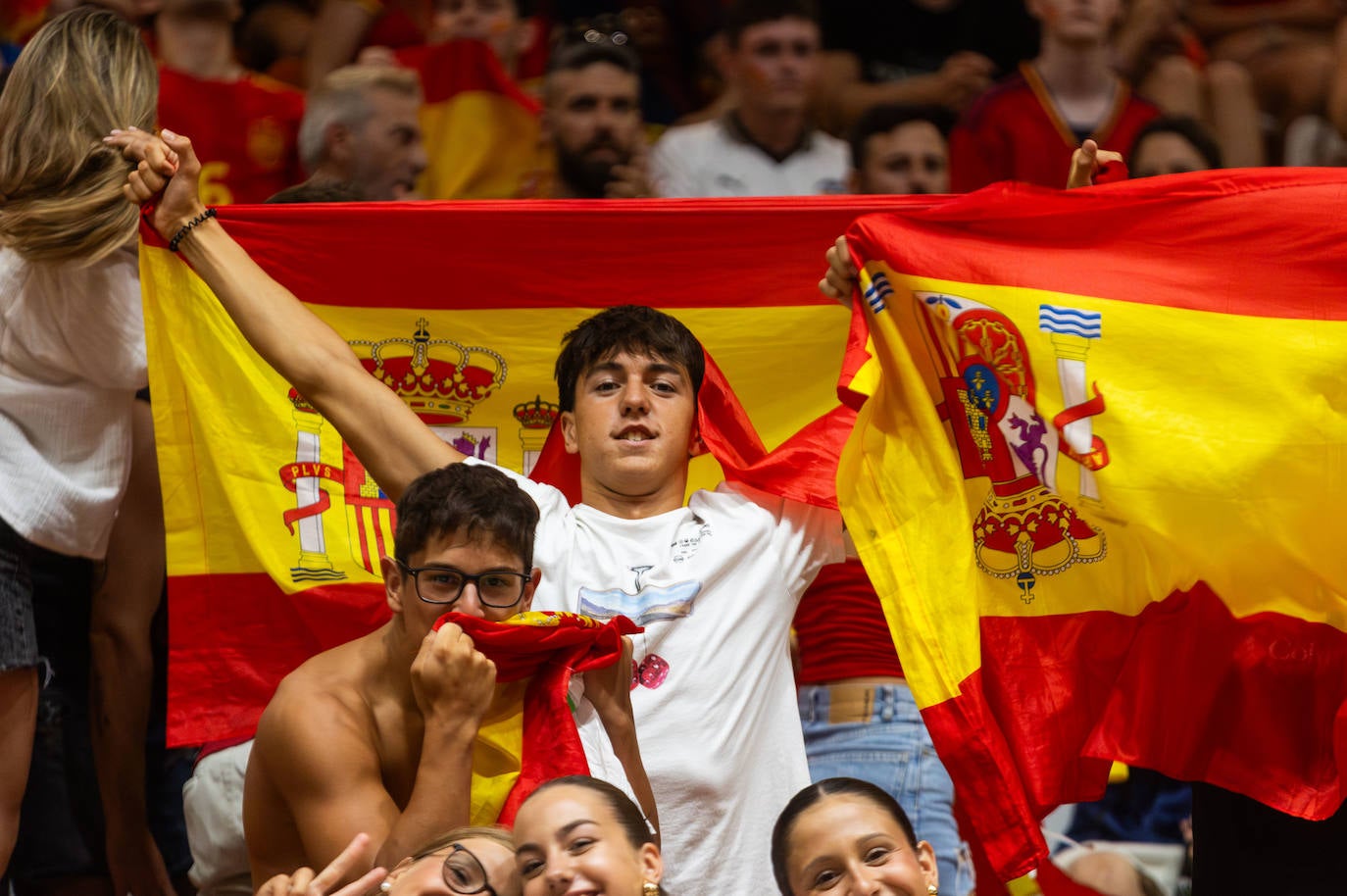 La Fonteta vibra con la final de España en la Eurocopa