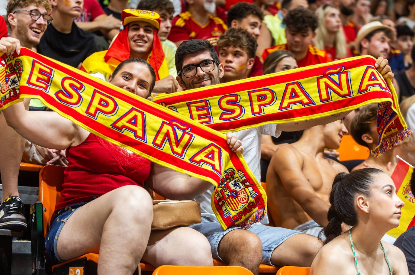 La Fonteta vibra con la final de España en la Eurocopa