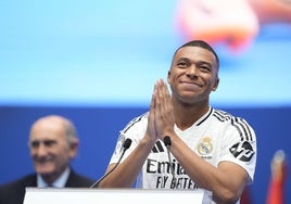 Kylian Mbappé, durante su presentación como jugador del Real Madrid.