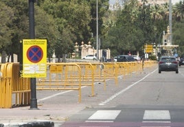 La Alameda con el aparcamiento prohibido en la mañana de este miércoles.