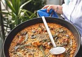 Paella valenciana en Vlue Arribar.