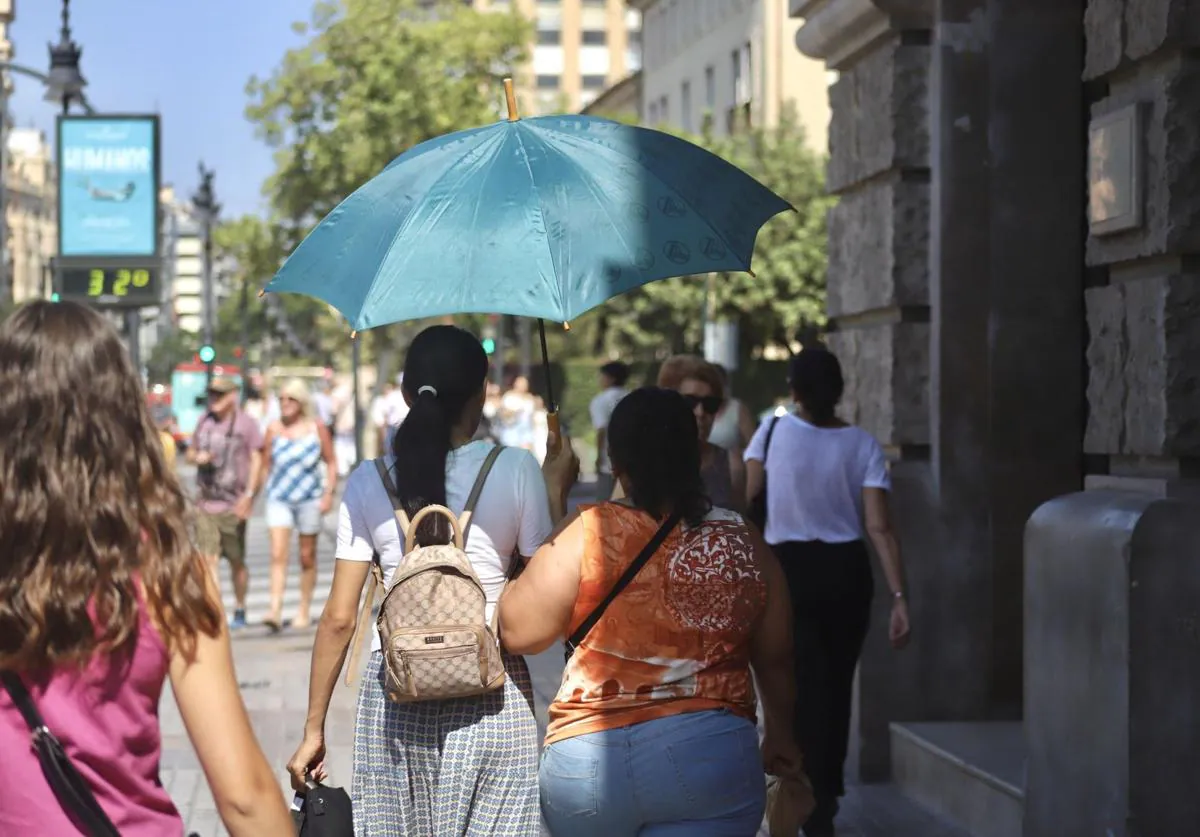 Combo meteorológico: Aemet anuncia días de calima, probables lluvias y temperaturas en ascenso en la Comunitat 