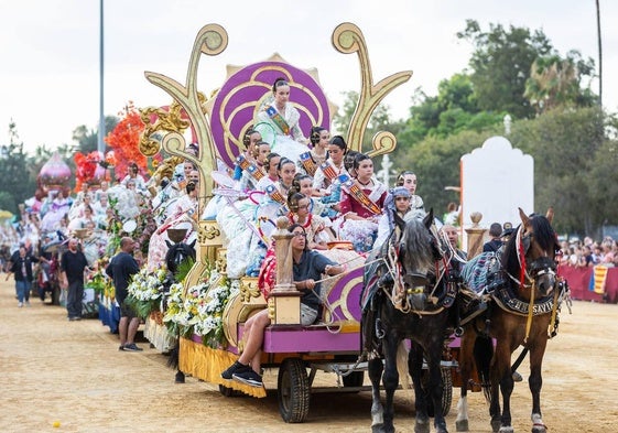 DIRECTO | La Batalla de Flores pone el broche de oro a la Feria de Julio de Valencia