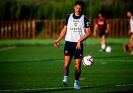 Pablo Martínez, en un entrenamiento de la concentración en El Saler.