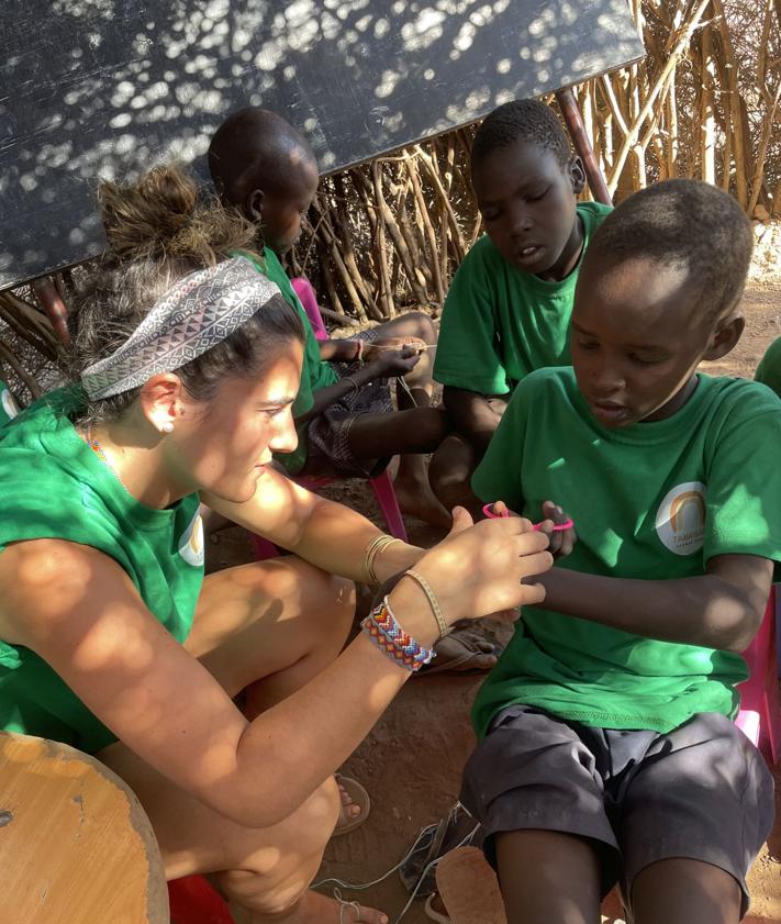 Imagen secundaria 2 - Un largo viaje al norte de Kenia: los valencianos que pasan sus veranos de campamento en África