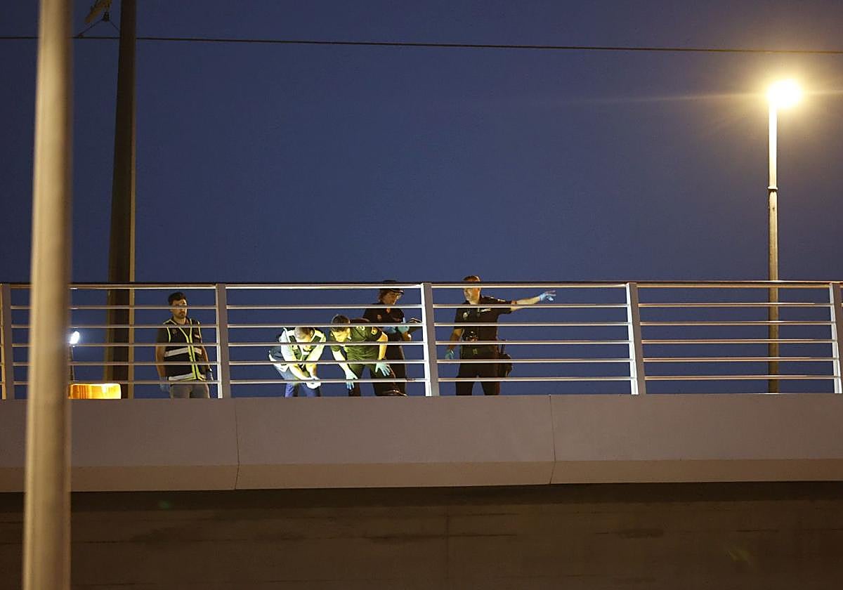 Degüellan a un hombre en el puente de las Moreras de Valencia