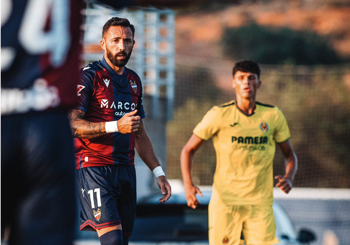 Morales durante el encuentro frente al filial groguet.