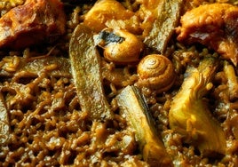 Caracoles en la paella.