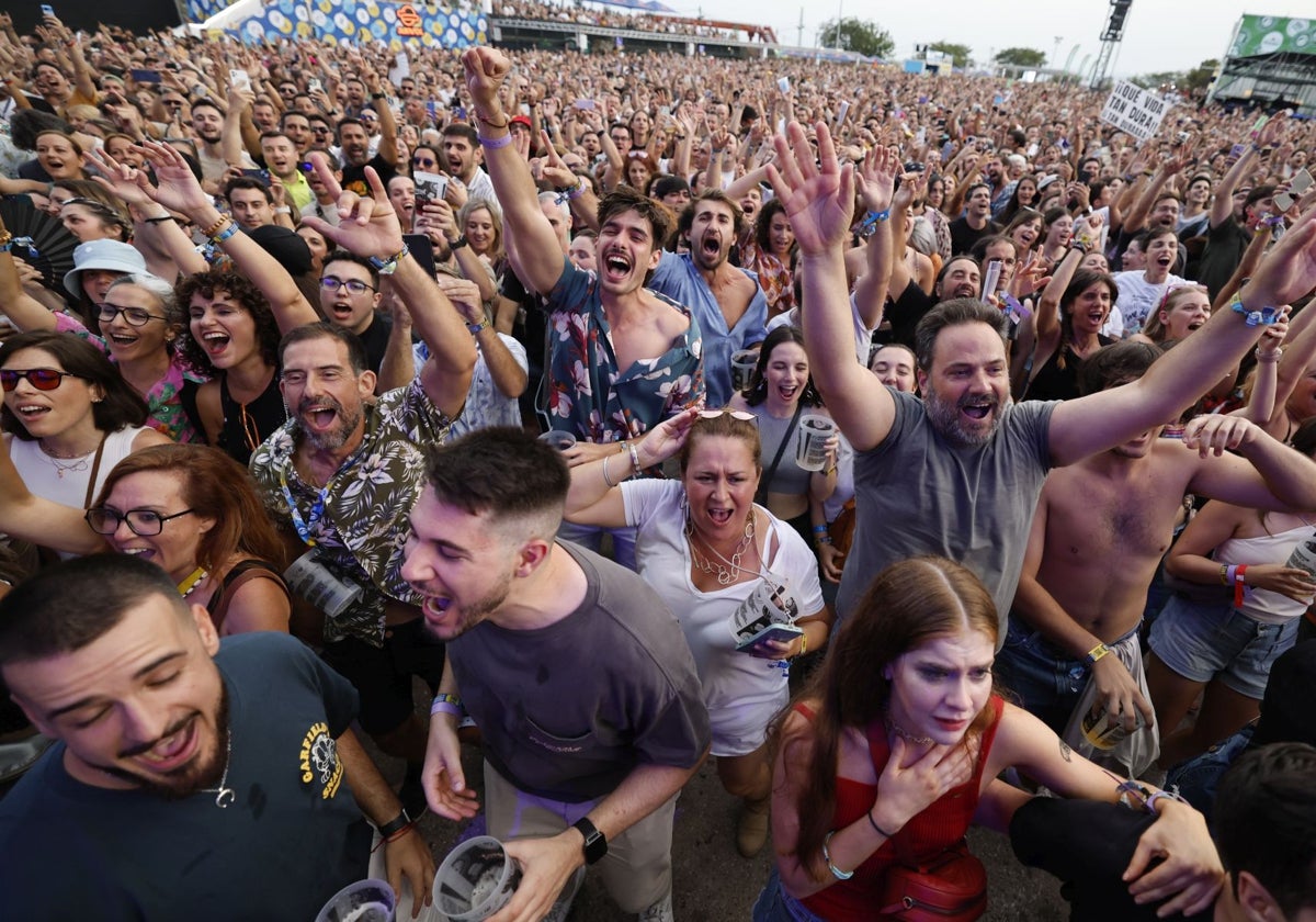 Asistentes a un concierto del FIB.