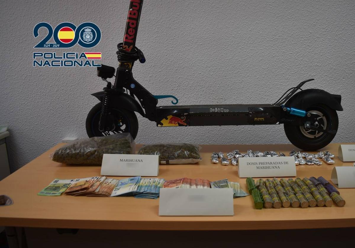 Detenido un hombre que vendía droga con un patinete eléctrico en Gandia 