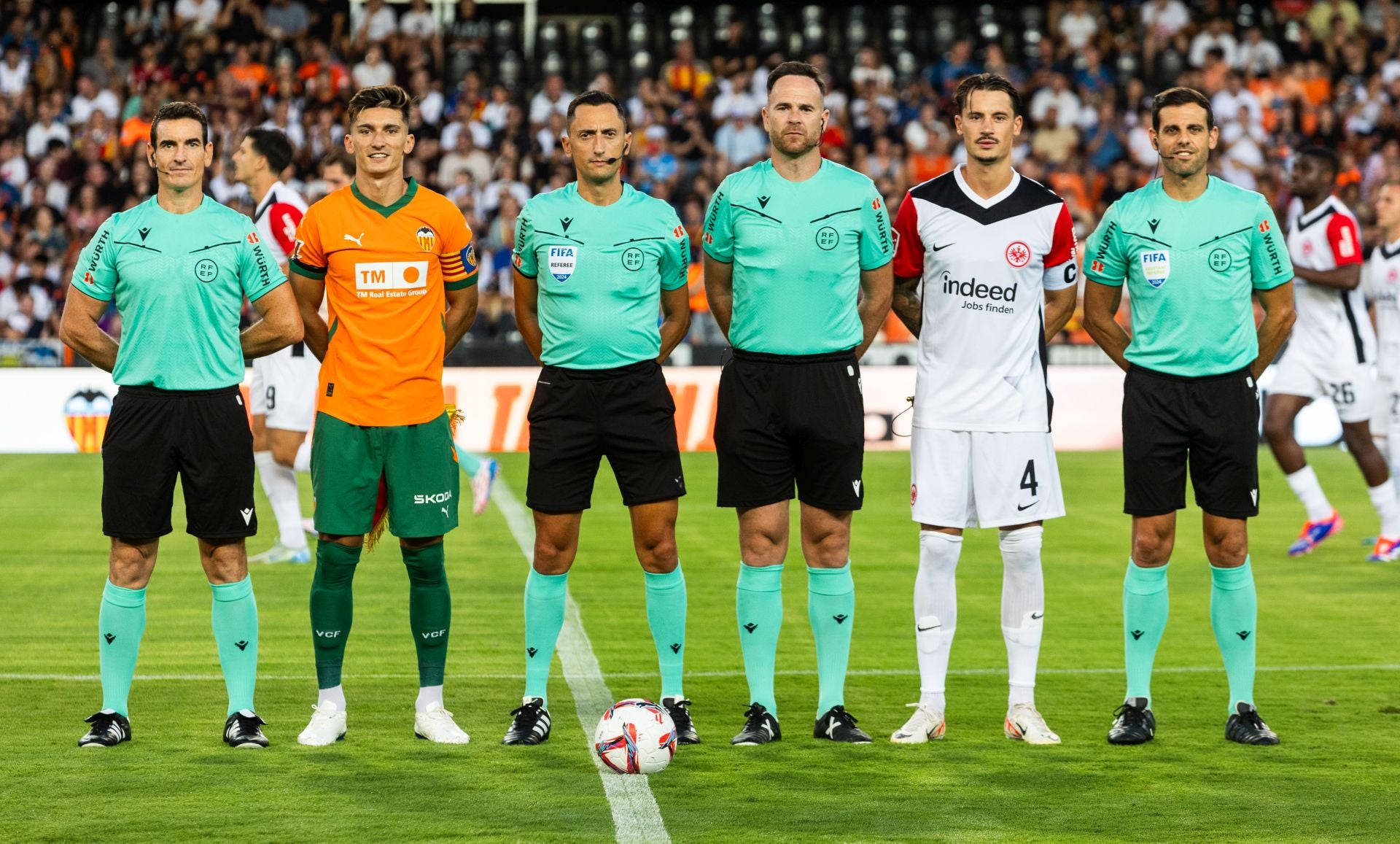 Así ha sido la presentación del Valencia 2024-25 y el Trofeo Naranja