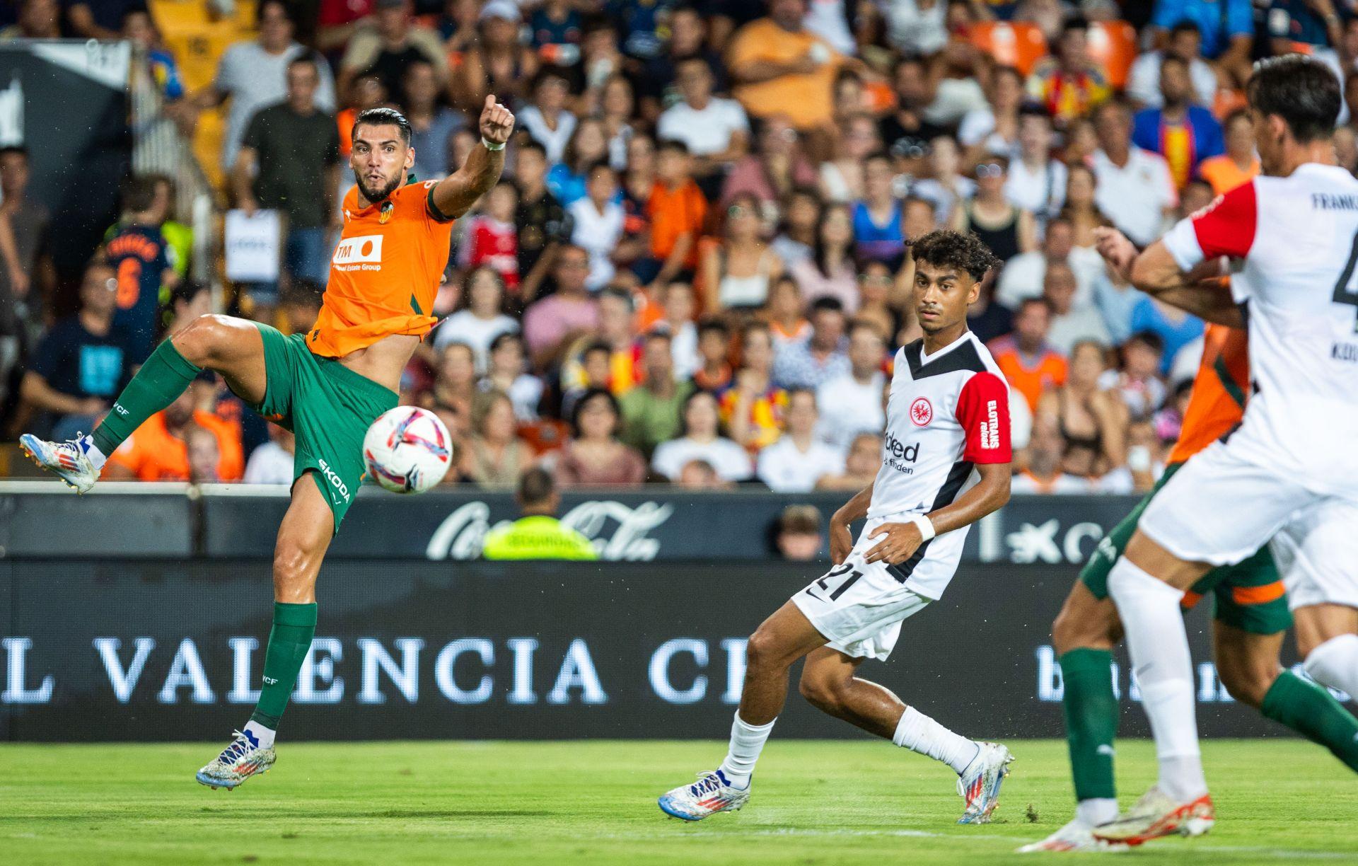 Así ha sido la presentación del Valencia 2024-25 y el Trofeo Naranja